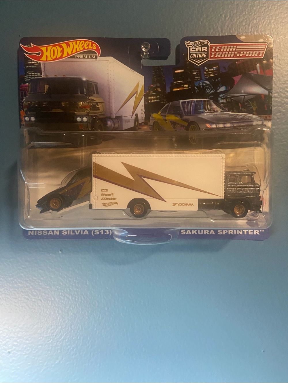 Team Transport Sakura Sprinter Truck and Nissan Silvia (S13) - White and Gold